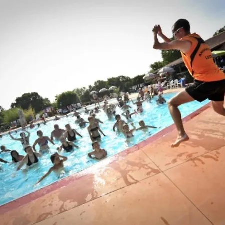 Chalet 3 Etoiles - Piscine - Eeebae Rocamadour