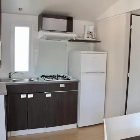 Κάμπινγκ Chalet 3 Etoiles - Piscine - Eeebae *