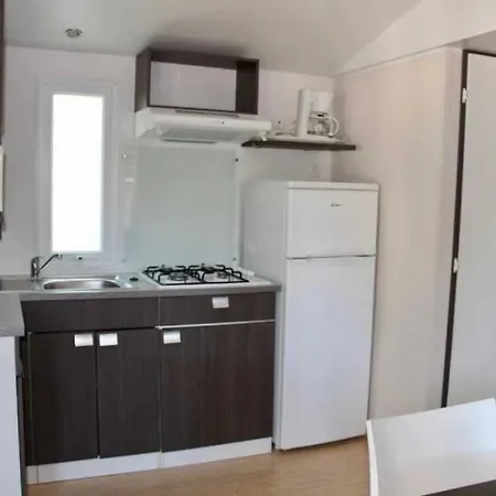 Κάμπινγκ Chalet 3 Etoiles - Piscine - Eeebae