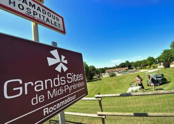 Chalet 3 Etoiles - Piscine - Eeebae Kamp alanı *