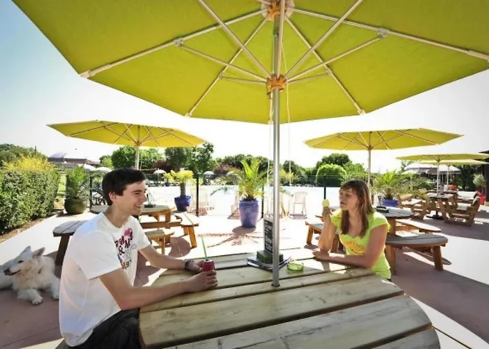 Kamp alanı Chalet 3 Etoiles - Piscine - Eeebae