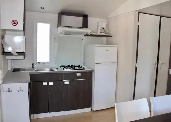 Kamp alanı Chalet 3 Etoiles - Piscine - Eeebae *