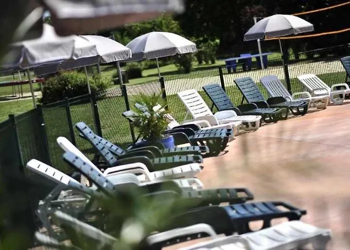 Kamp alanı Chalet 3 Etoiles - Piscine - Eeebae *